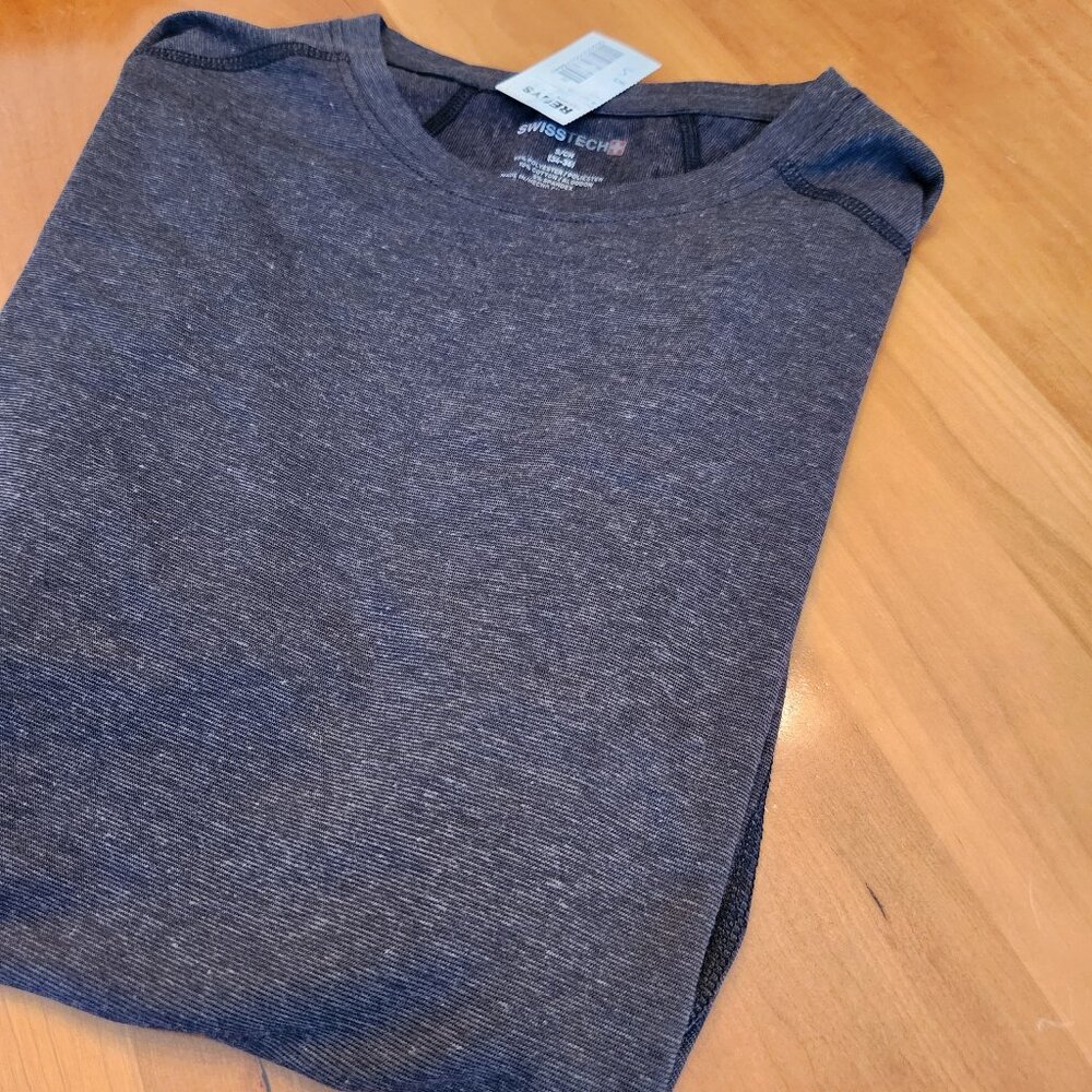 SwissTech Heathered Black Performance T-Shirt‎ – Men's Small (34–36) NEW